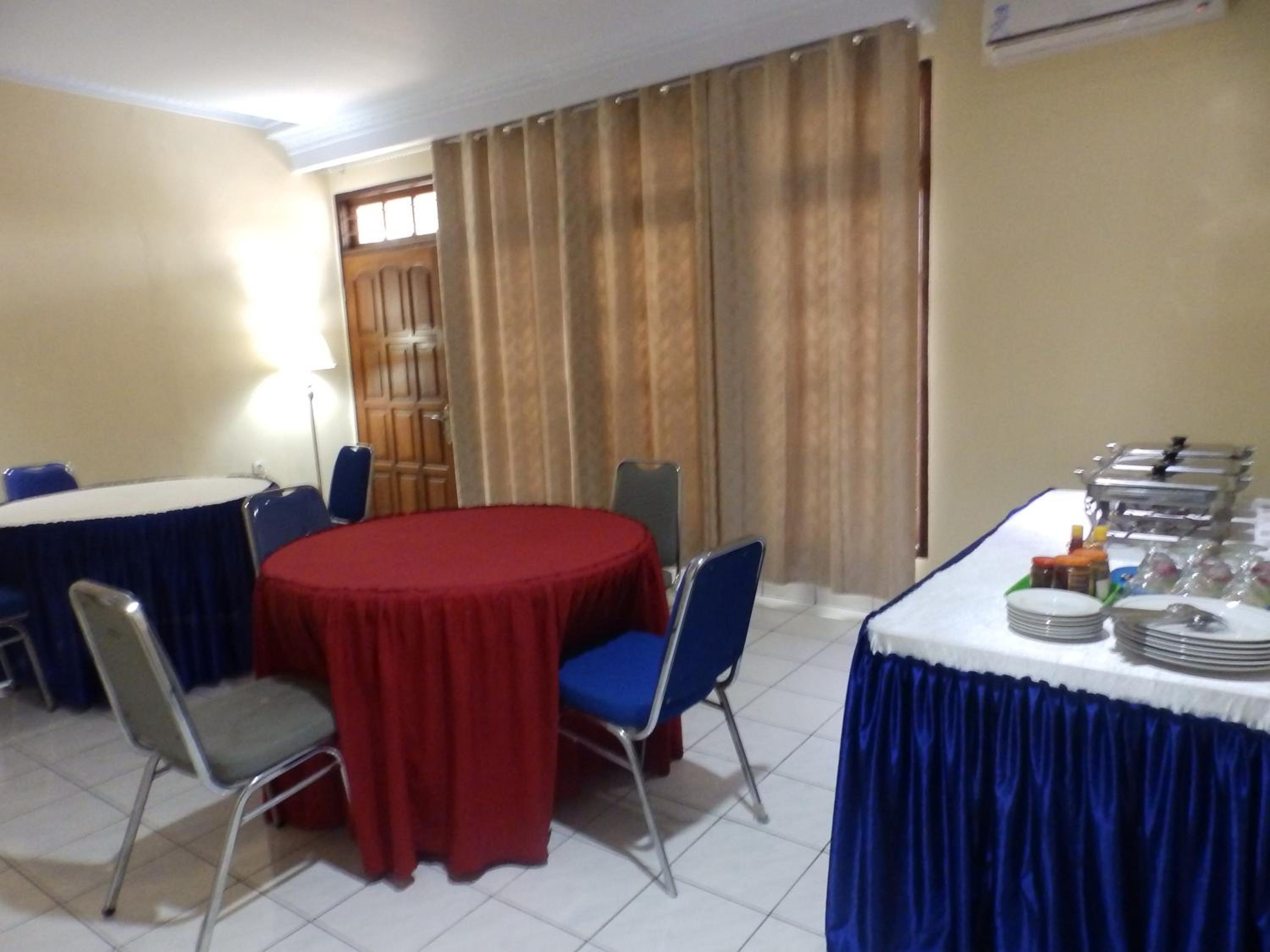bahari family hotel