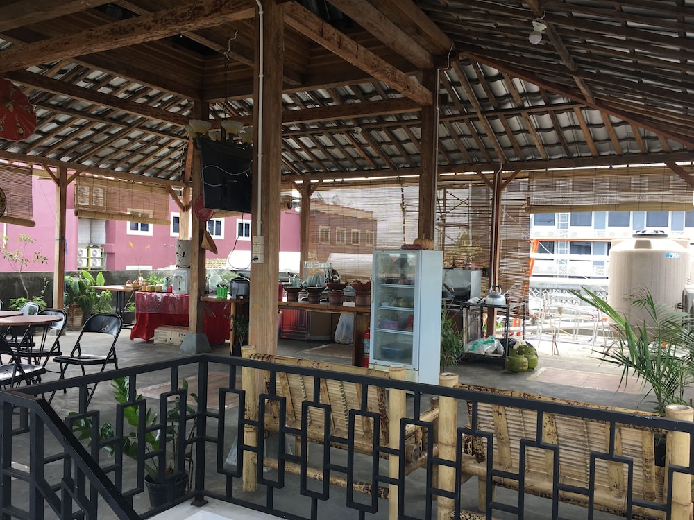 setia backpacker hostel