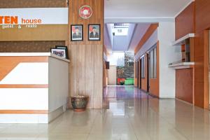 reddoorz syariah near btc fashion mall