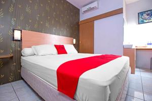 reddoorz syariah near btc fashion mall