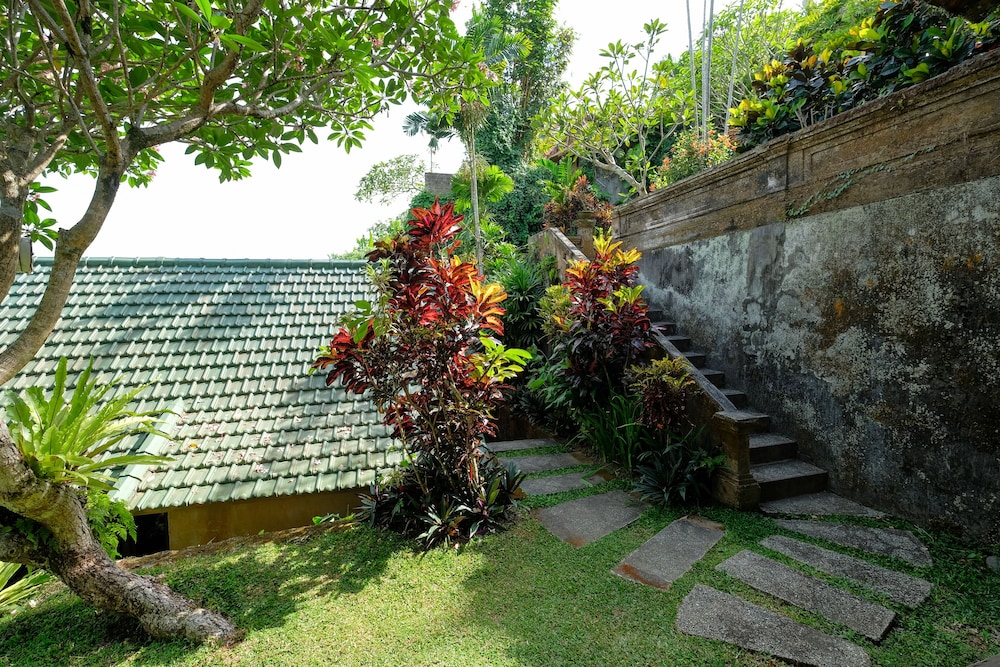 sunrise villa ubud
