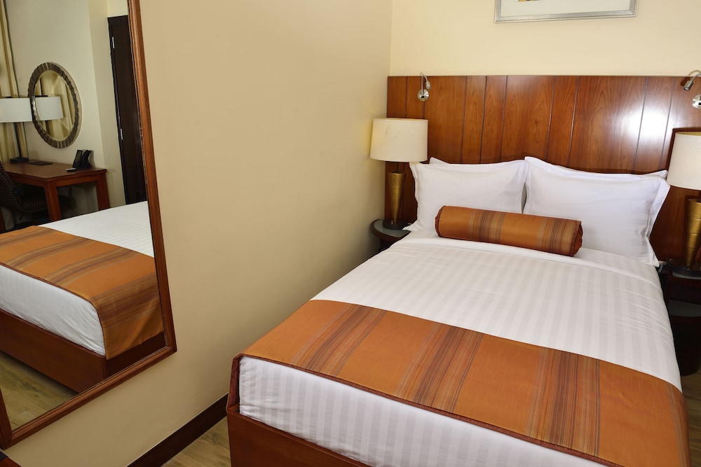 the hub hotel