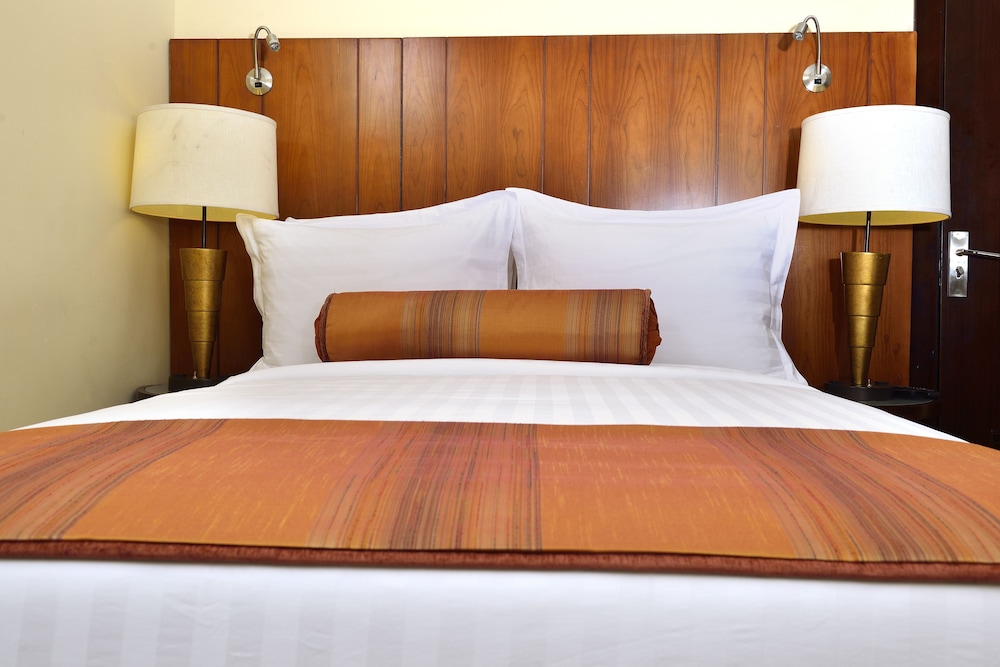 the hub hotel