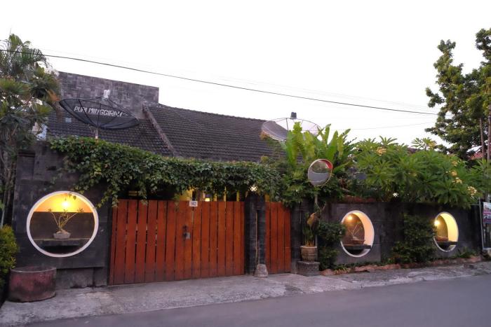 puri minggiran guest house