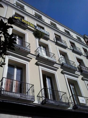 hostal alonso