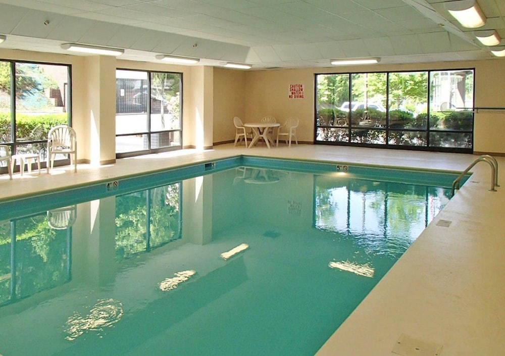quality inn and suites boone university area