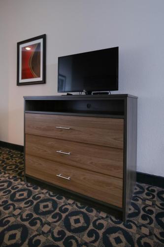 quality inn and suites boone university area