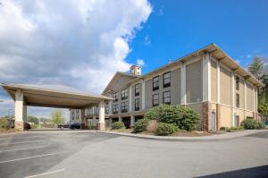 quality inn and suites boone university area