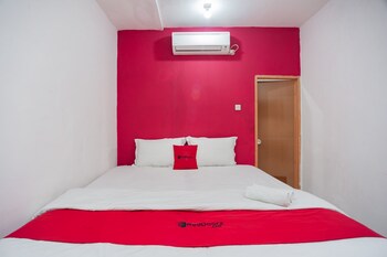 reddoorz plus near mall kelapa gading
