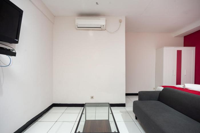 reddoorz plus near mall kelapa gading