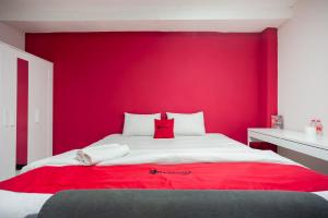 reddoorz plus near mall kelapa gading