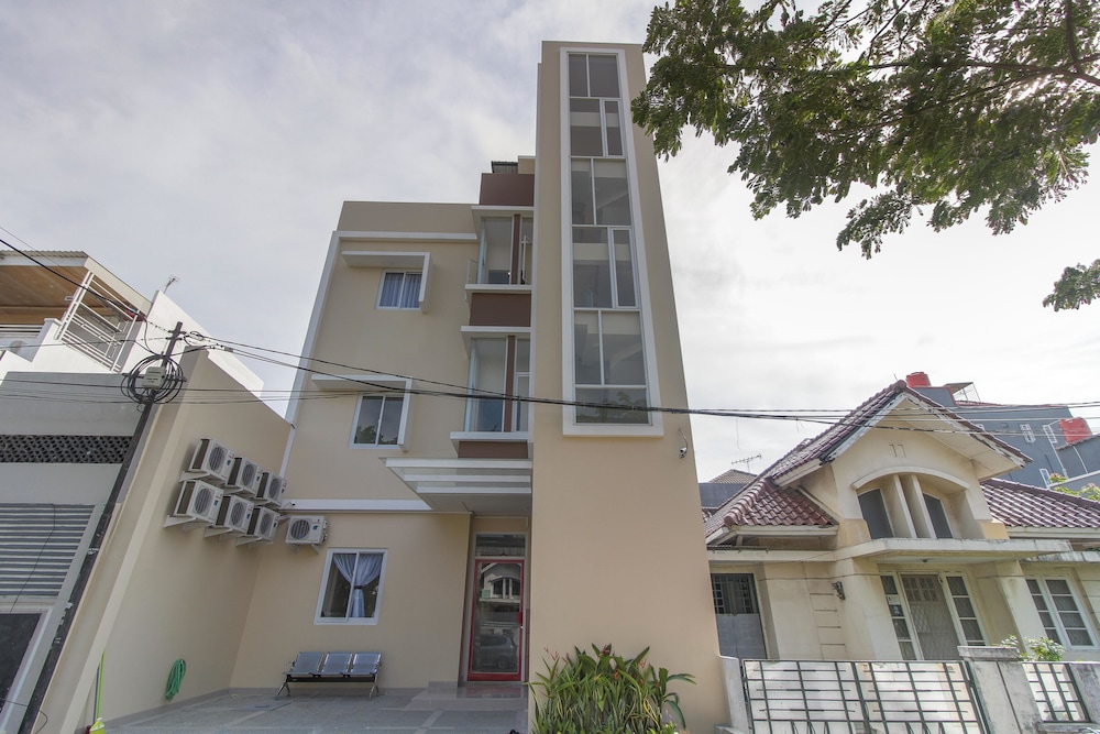 reddoorz near soekarno hatta airport