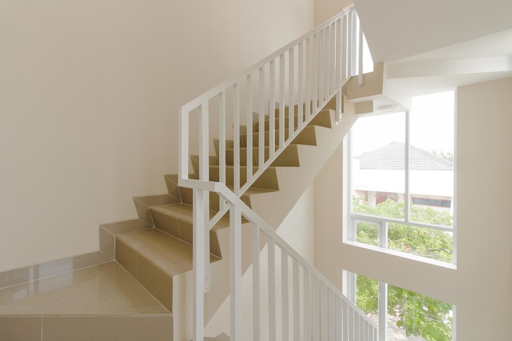 reddoorz near soekarno hatta airport