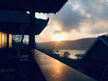 sunday huts lembongan