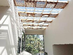 beehive boutique hotel