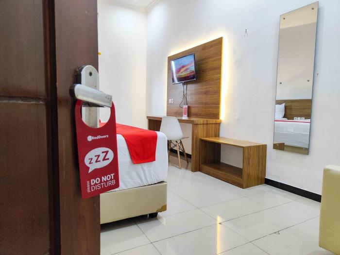 reddoorz near prambanan temple