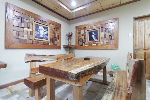 alloyna country cottage