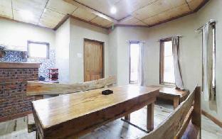 alloyna country cottage