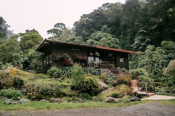 trogon lodge