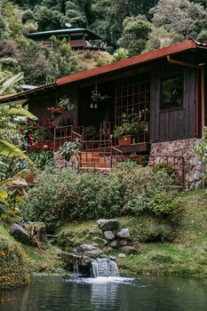 trogon lodge