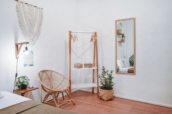 snooze guesthouse yogyakarta hostel