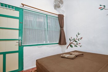 snooze guesthouse yogyakarta hostel