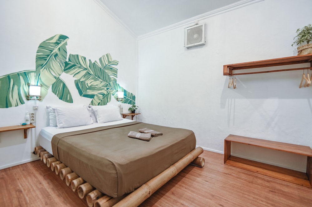 snooze guesthouse yogyakarta hostel