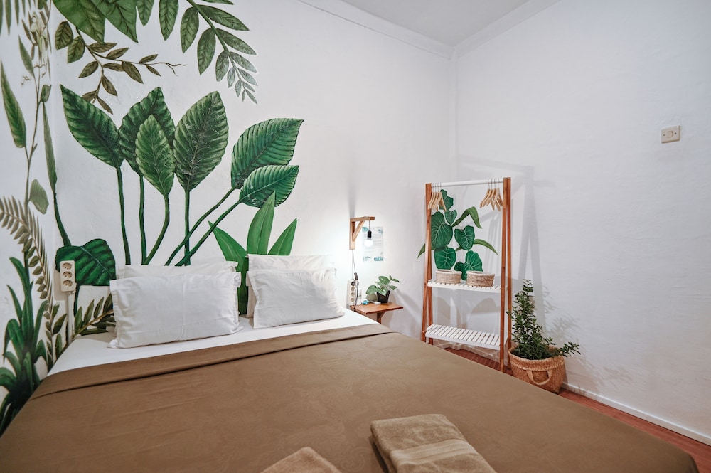 snooze guesthouse yogyakarta hostel