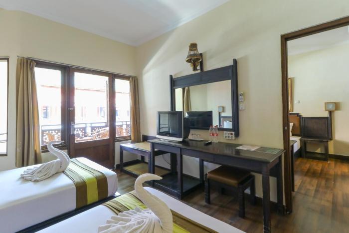 hotel the flora kuta bali