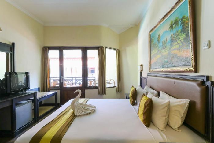 hotel the flora kuta bali