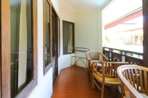 hotel the flora kuta bali