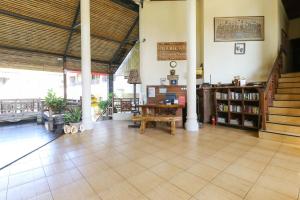 hotel the flora kuta bali