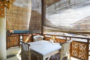 hotel the flora kuta bali