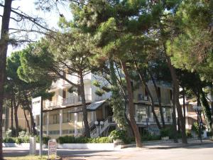 hotel happy