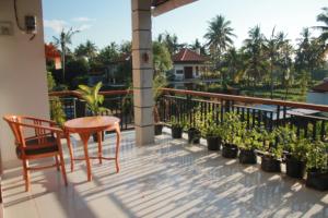 Blue Royal Amed,Amed>>Abang,2.5 star