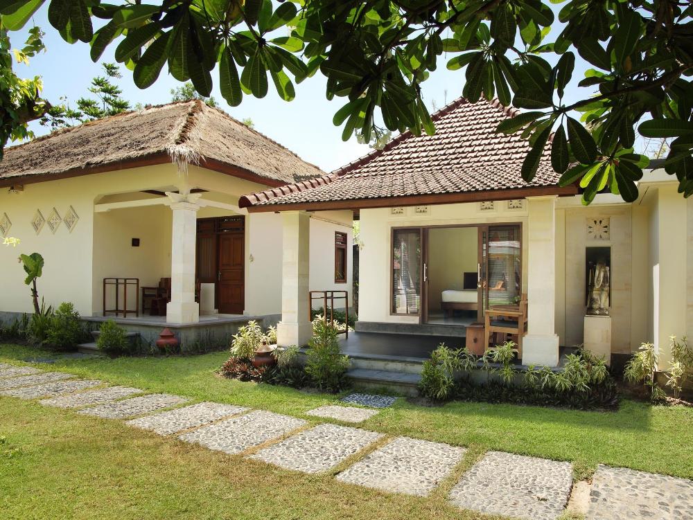 puri rinjani bungalows