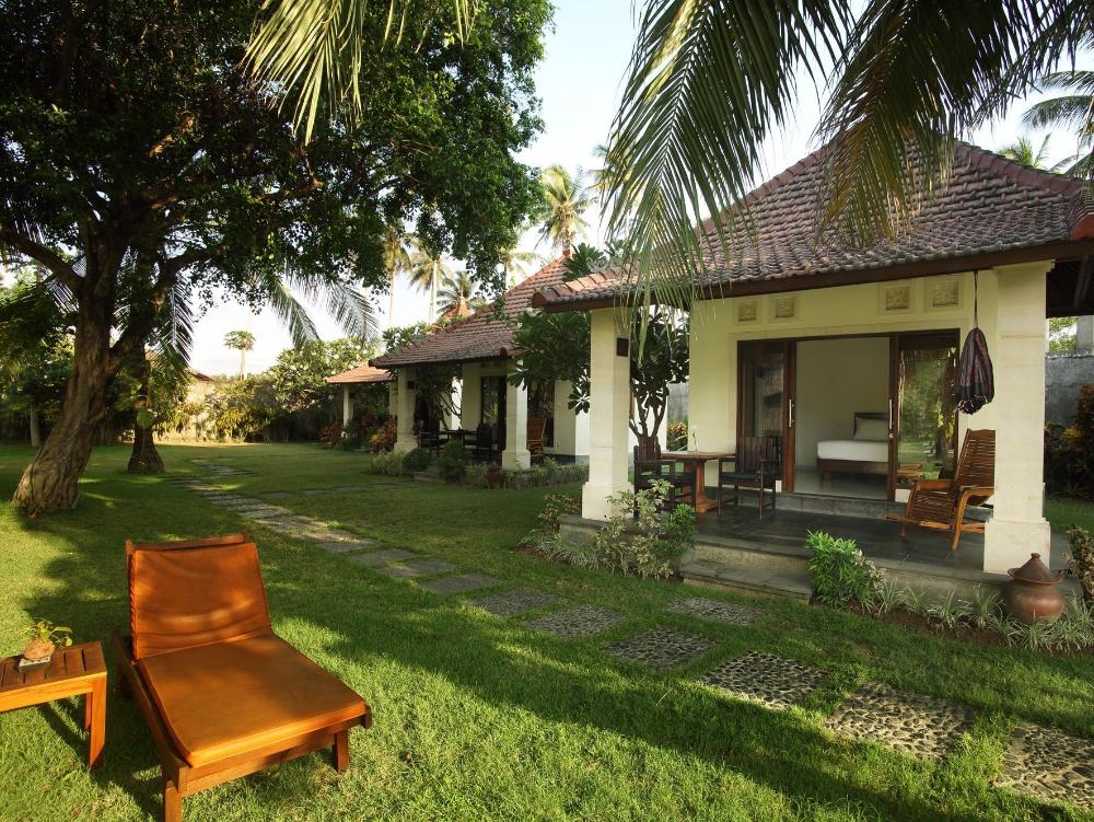 puri rinjani bungalows