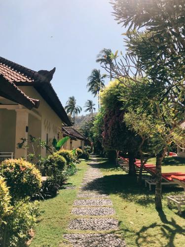 puri rinjani bungalows