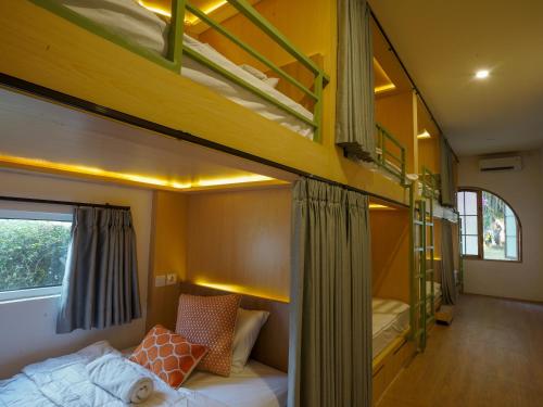 puri rinjani bungalows