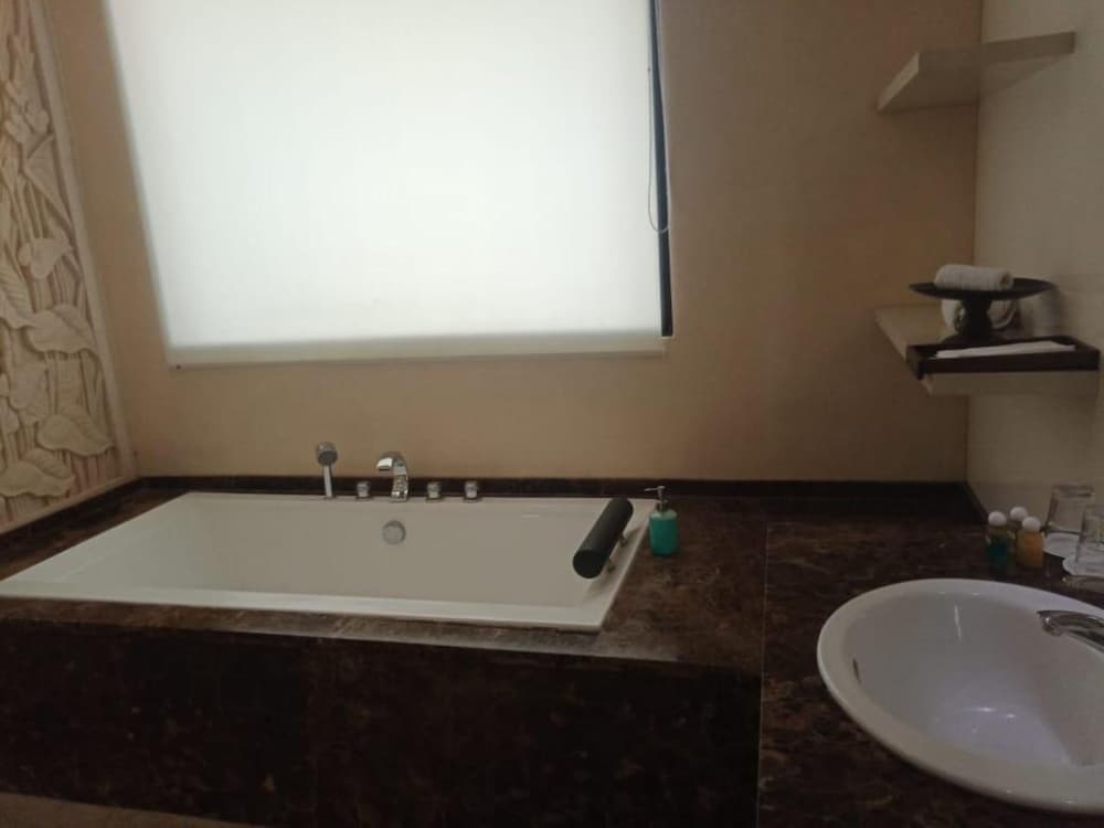 aldeoz nusa dua private villa bali