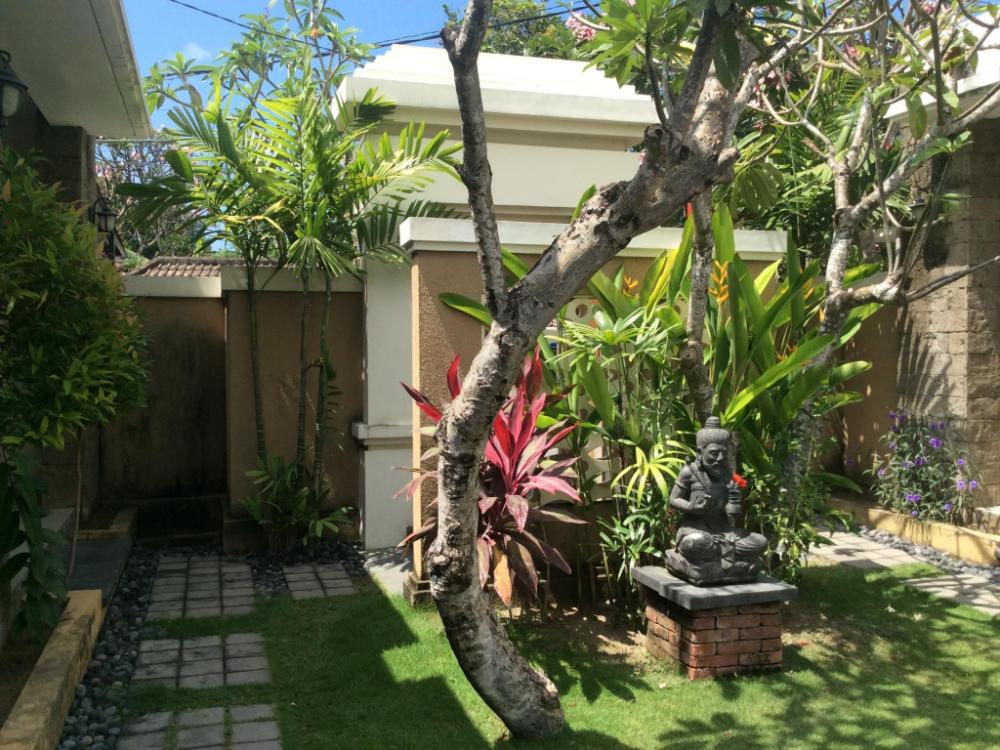 ayu love and harmony guest house