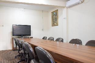 reddoorz near pelabuhan tanjung perak 2 surabaya
