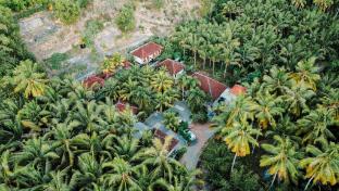 tarzan marriott on penida