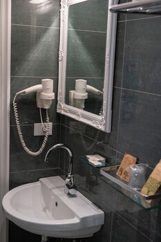 teresa roomsandsuites