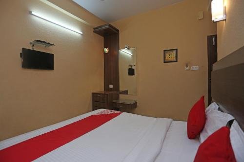 Hotel Divine International,Near Digha Beach,2 star