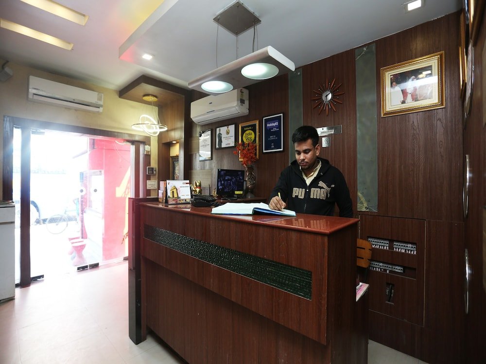 hotel divine international