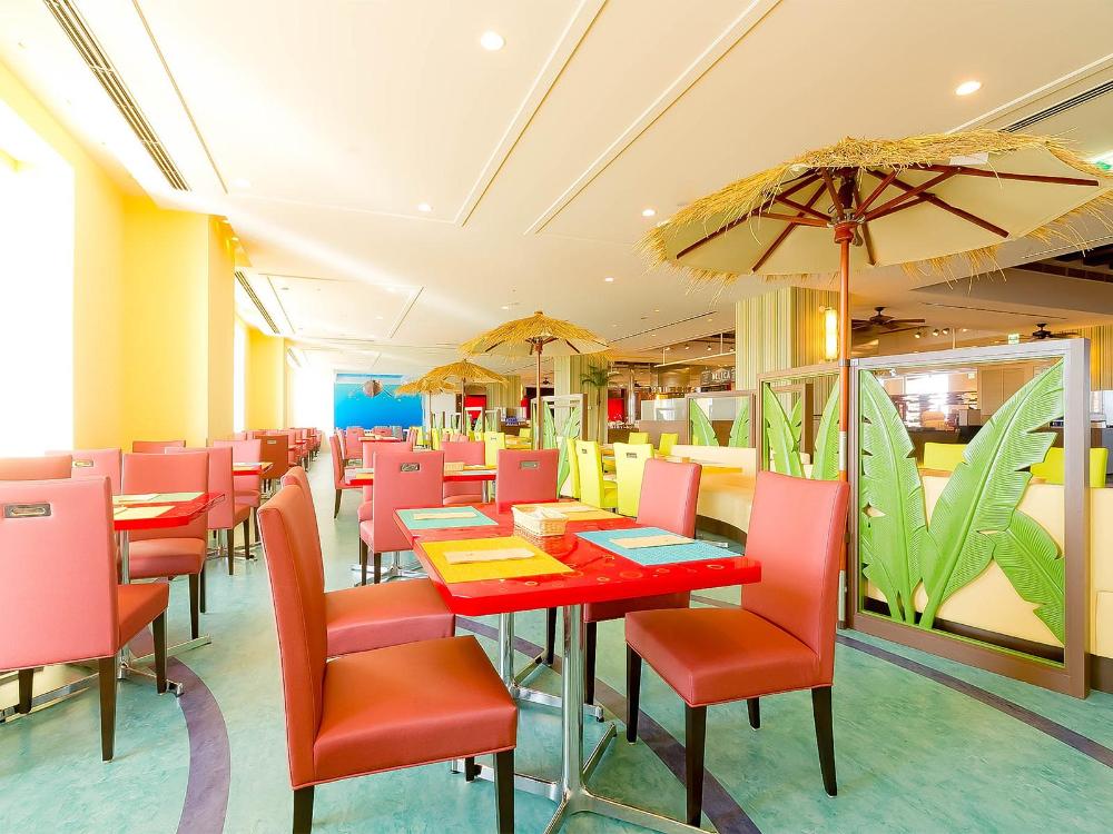 hotel universal port
