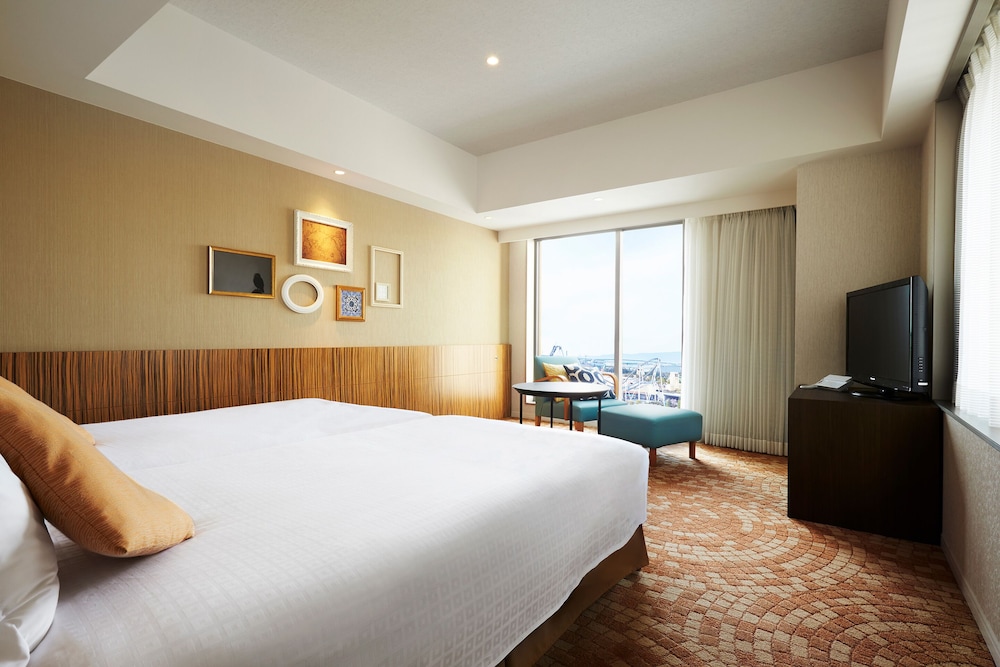 hotel universal port