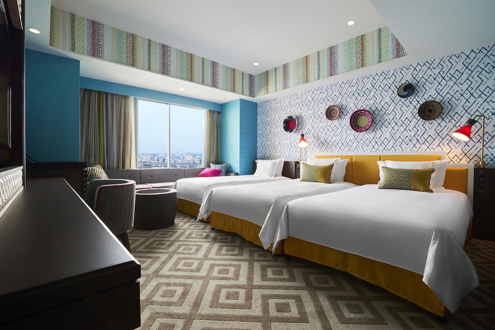 hotel universal port