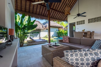 beach villas lombok